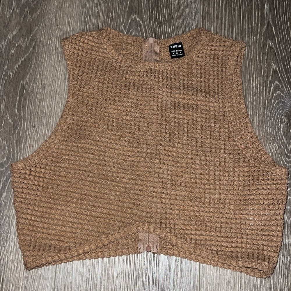 Cute SHEIN brown crop top